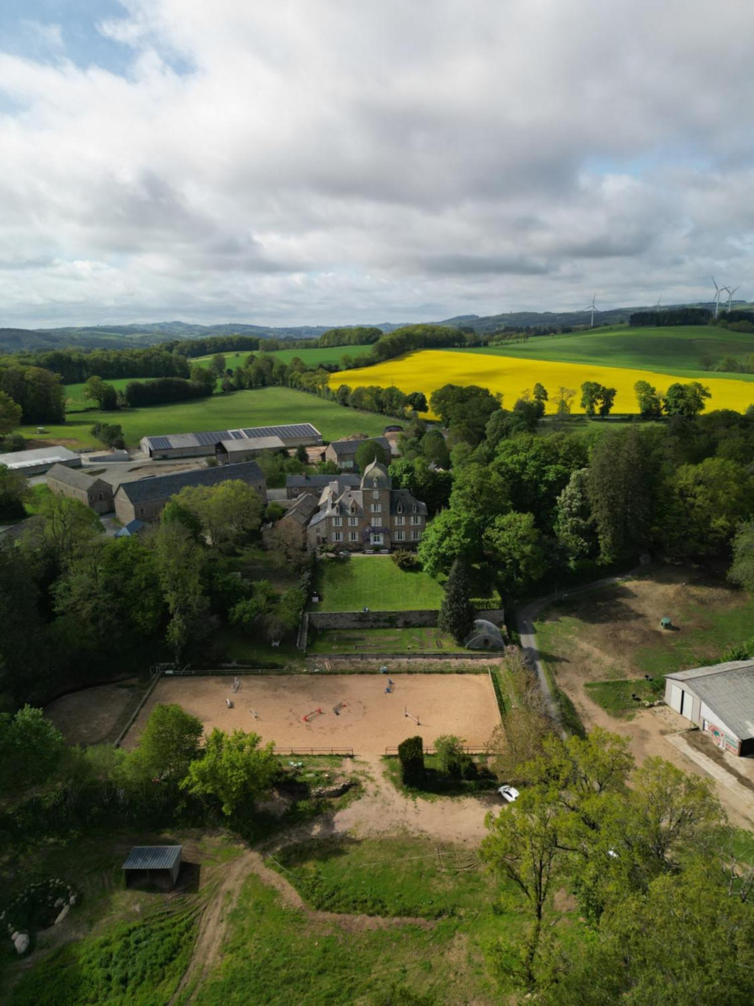 Le Domaine De Linars - L'Aile Du Chateau Villa Le Truel Kültér fotó